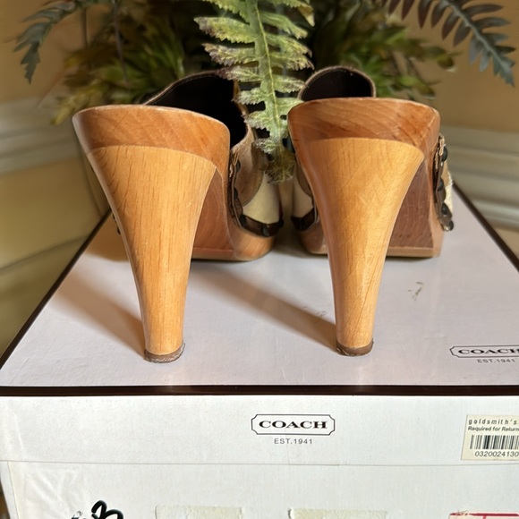 Coach Suede Pink Clogs 7.5 - Picture 5 of 6